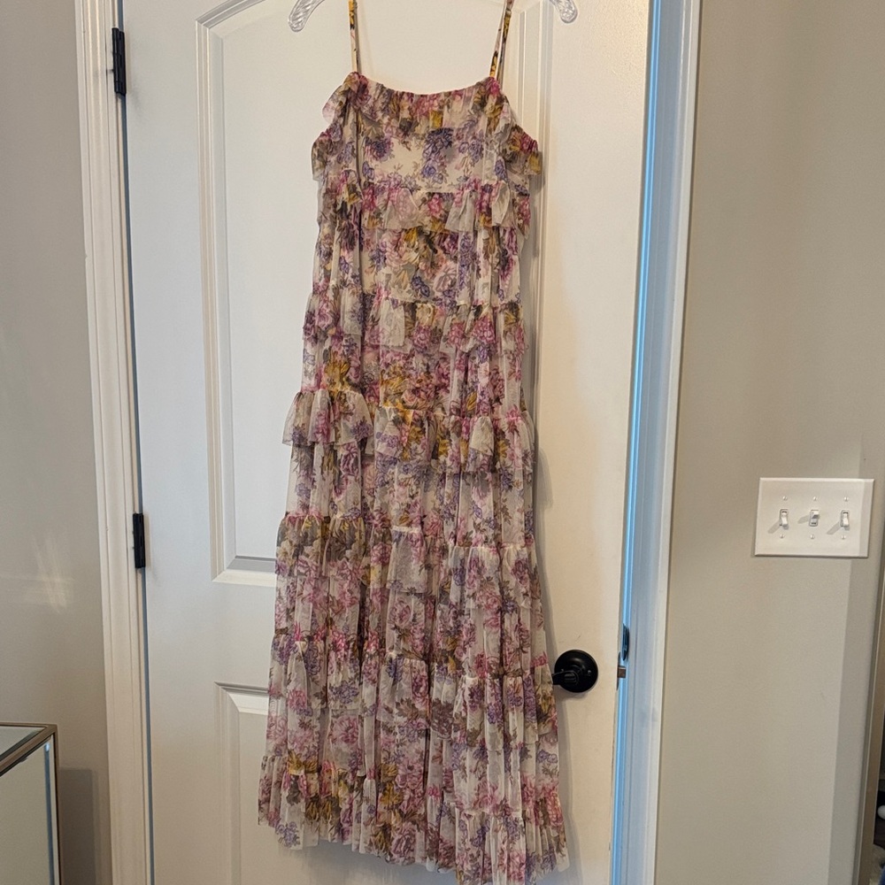 Needle and thread Dress